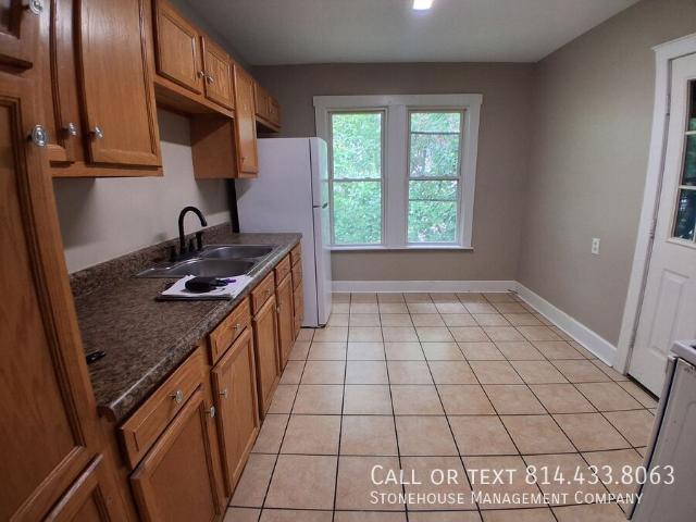 2 BR, 1 BA Apartment 1404 East 8th, Unit, Erie, PA 16511