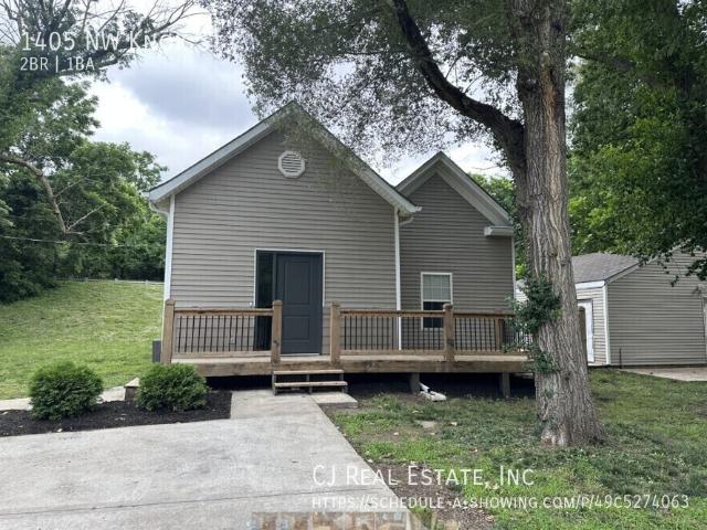 2 BR, 1 BA Apartment 1405 NW Knox St, Blue Springs, MO 64015