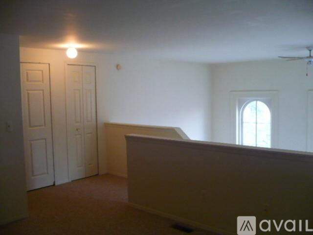 2 BR, 1 BA Apartment 140 W Main St, Unit 9, Manchester, MI 48158