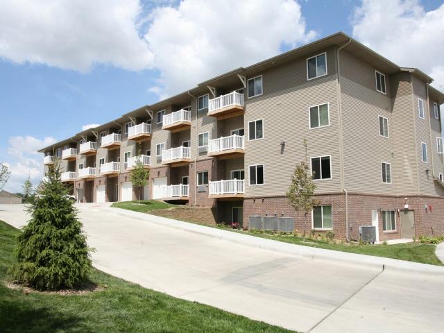 2 BR, 1 BA Apartment 14121 Pierce Plaza Unit 2 19, Omaha, NE 68144