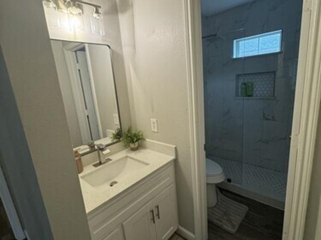 2 BR, 1 BA Apartment 1413 Miller St, Houston, TX 77003