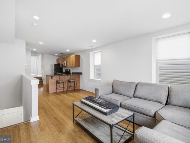 2 BR, 1 BA Apartment 1418 Christian St, Philadelphia, PA 19146