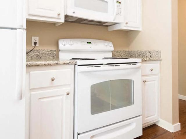 2 BR, 1 BA Apartment 141 Flora Avenue Unit 24, Walnut Creek, CA 94595