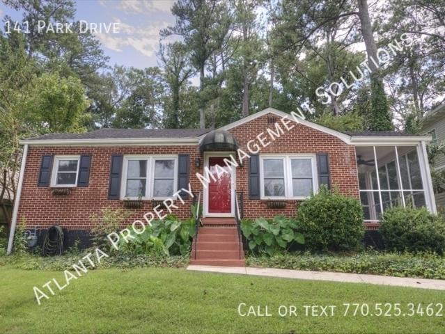 2 BR, 1 BA Apartment 141 Park Drive, Decatur, GA 30030