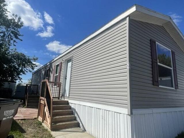 2 BR, 1 BA Apartment 14210 Telegraph rd, Flat Rock, MI 48134
