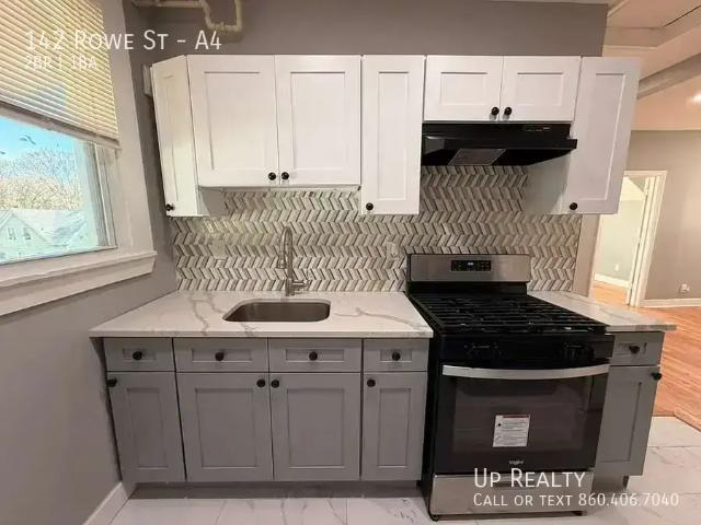 2 BR, 1 BA Apartment 142 Rowe St, New Haven, CT 06513