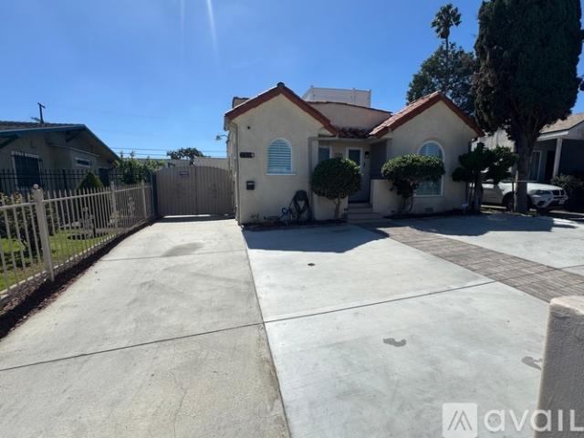 2 BR, 1 BA Apartment 1432 West 101st Street, Los Angeles, CA 90047