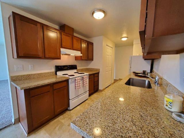 2 BR, 1 BA Apartment 14345 SW Walker Rd Unit D09, Beaverton, OR 97006