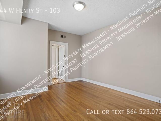 2 BR, 1 BA Apartment 144 W Henry St, Spartanburg, SC 29306