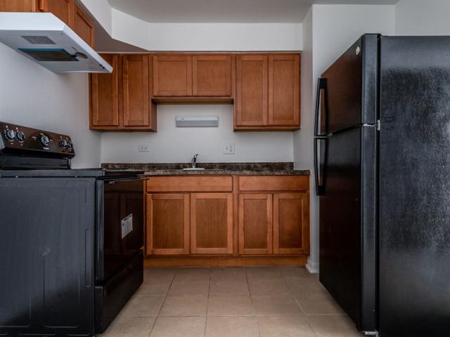 2 BR, 1 BA Apartment 14538 Cottage Grove Ave Unit 14540 3, Dolton, IL 60419