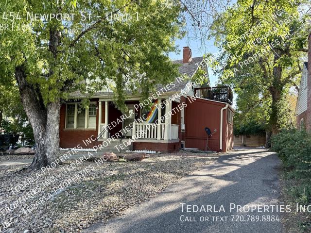 2 BR, 1 BA Apartment 1454 Newport St, Denver, CO 80220