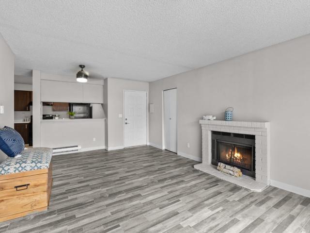 2 BR, 1 BA Apartment 1455 S Puget Dr Unit C101, Renton, WA 98055