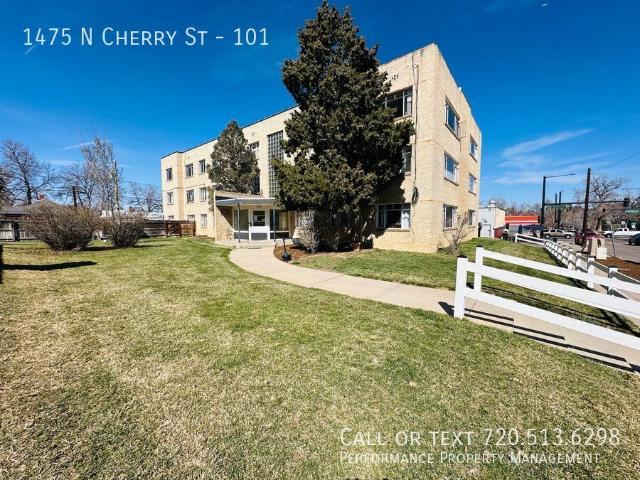 2 BR, 1 BA Apartment 1475 N Cherry St, Denver, CO 80220