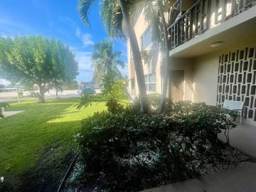 2 BR, 1 BA Apartment 1480 East Sample Road, Pompano Beach, FL 33064