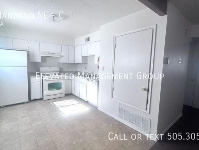 2 BR, 1 BA Apartment 149 Manzano NE, Albuquerque, NM 87108