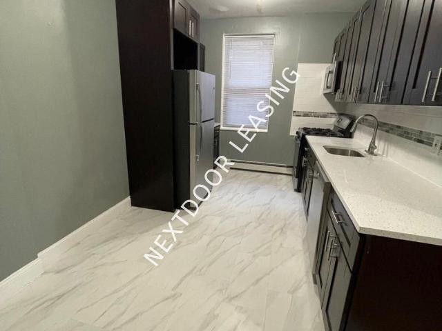 2 BR, 1 BA Apartment 14 Kensington Ave, Jersey City, NJ 07304