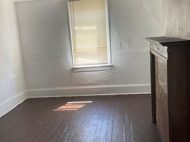 2 BR, 1 BA Apartment 153 Evergreen Ave, Unit 2, Pittsburgh, PA 15209