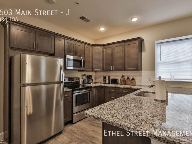 2 BR, 1 BA Apartment 1503 Main Street, Northampton, PA 18067