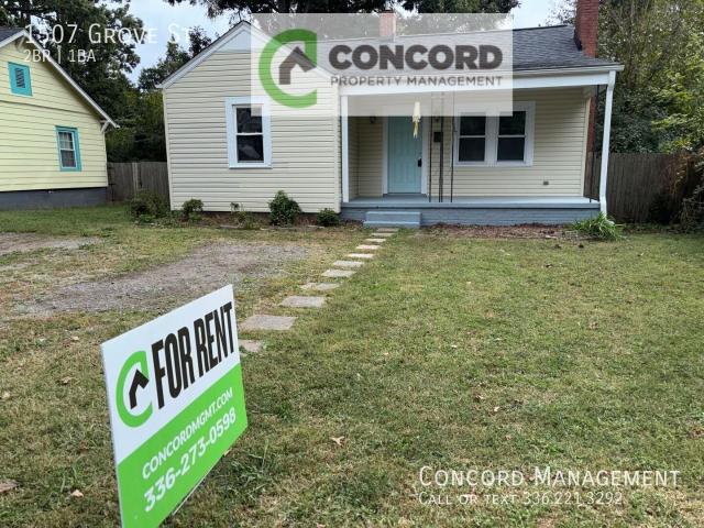 2 BR, 1 BA Apartment 1507 Grove St, Greensboro, NC 27403