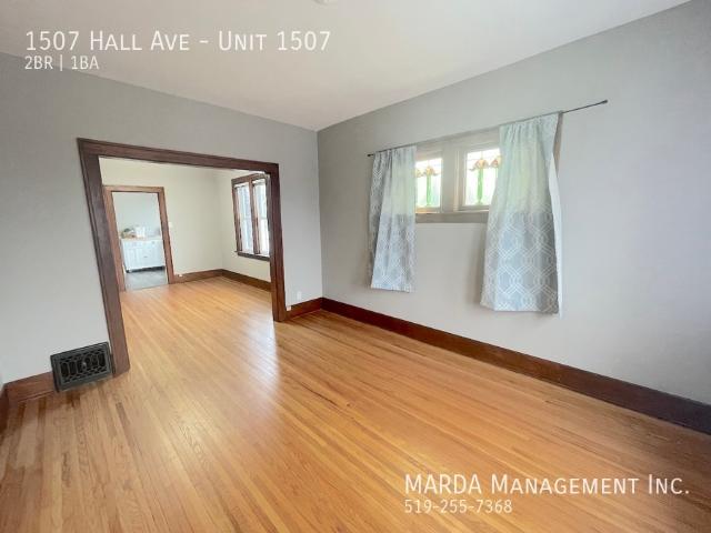 2 BR, 1 BA Apartment 1507 Hall Ave, Windsor, ON N8X 4R6
