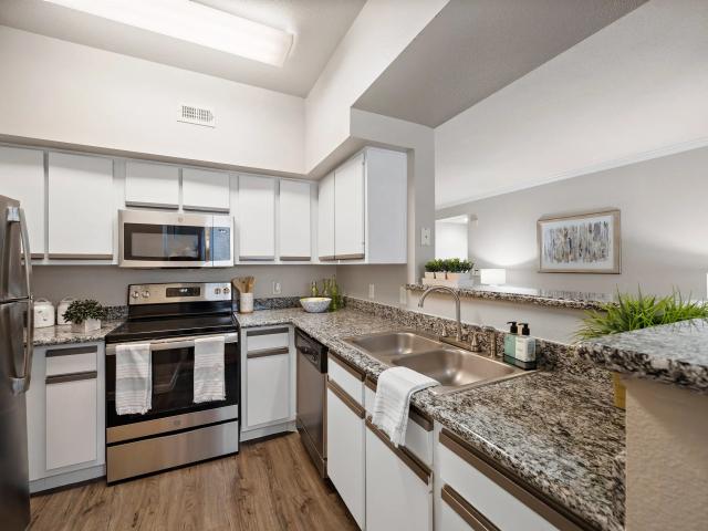 2 BR, 1 BA Apartment 15100 Ella Boulevard Unit 14 1411, Houston, TX 77090
