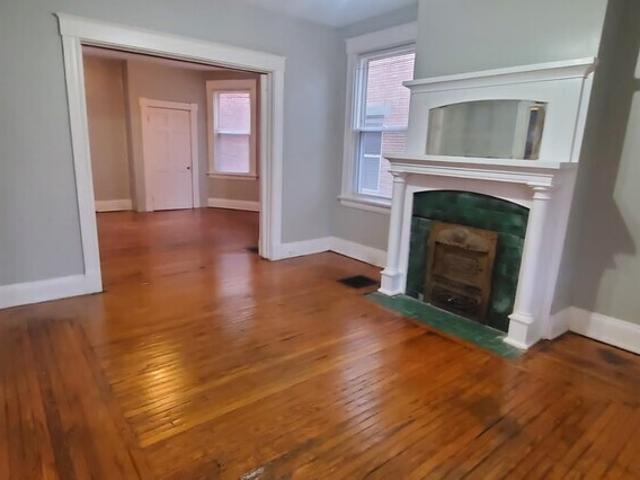 2 BR, 1 BA Apartment 1525 Dixmont Ave, Cincinnati, OH 45207
