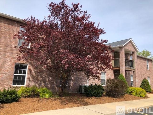 2 BR, 1 BA Apartment 1525 W Pacific St, Unit 105, Pacific, MO 63069