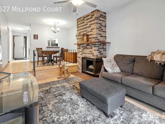 2 BR, 1 BA Apartment 1527 Millpond Court, Chaska, MN 55318
