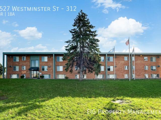 2 BR, 1 BA Apartment 1527 Westminster St, St. Paul, MN 55130