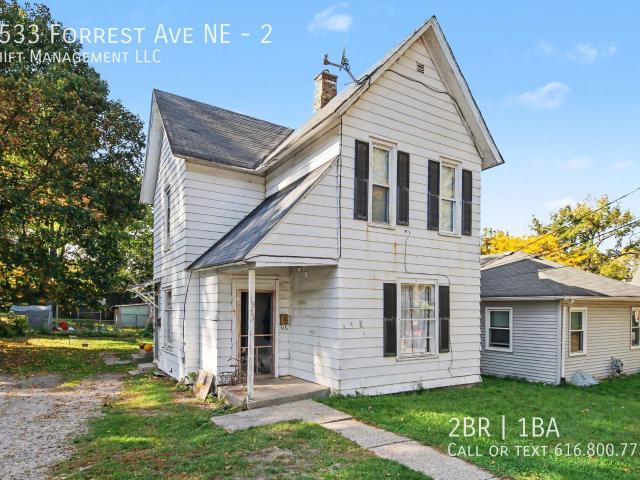 2 BR, 1 BA Apartment 1533 Forrest Ave NE, Grand Rapids, MI 49505
