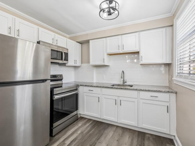 2 BR, 1 BA Apartment 1535 Fort Henry Drive Unit 1659 Garden, Kingsport, TN 37664