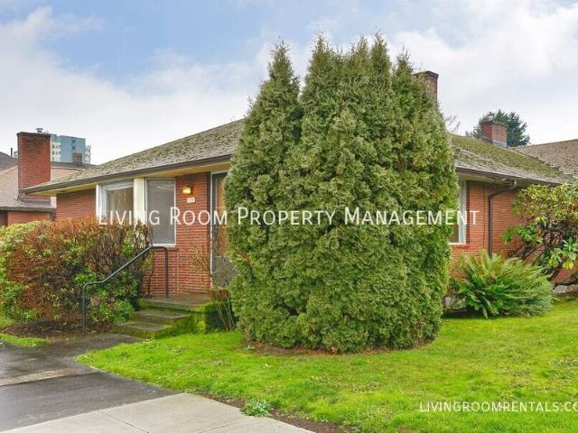2 BR, 1 BA Apartment 1535 NE 19th Ave, Portland, OR 97232