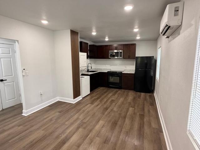 2 BR, 1 BA Apartment 1538 Ella Street, Unit 1, Jacksonville, FL 32209