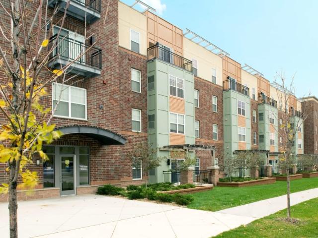 2 BR, 1 BA Apartment 1550 Larpenteur Avenue W Unit 1 318, Saint Paul, MN 55113