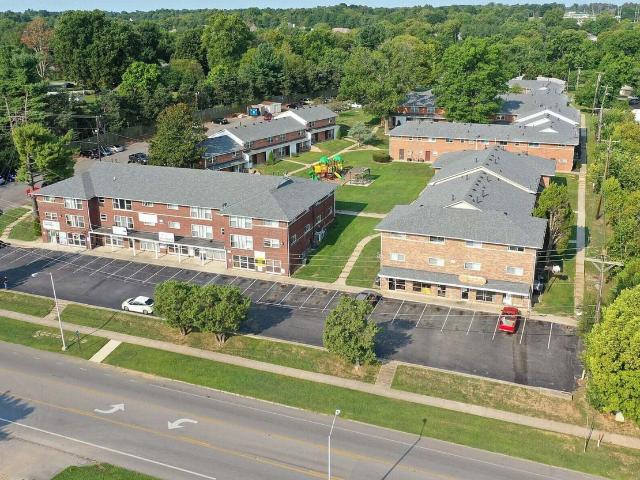 2 BR, 1 BA Apartment 1553 Alexandria Dr Unit 14, Lexington, KY 40504