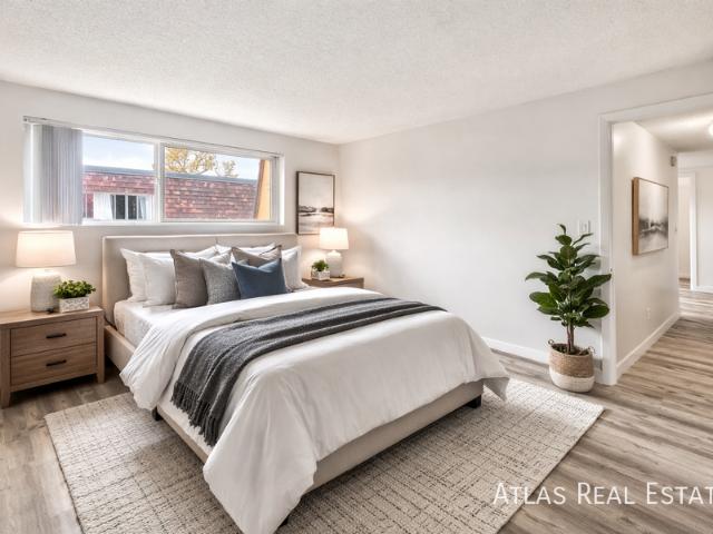 2 BR, 1 BA Apartment 15573 E 13th Avenue, Aurora, CO 80011