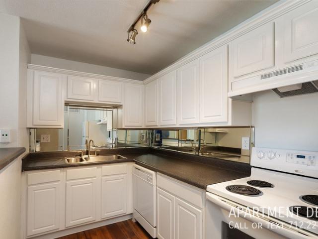 2 BR, 1 BA Apartment 15651 15641 Eastcape DrÂ, Webster, TX 77598
