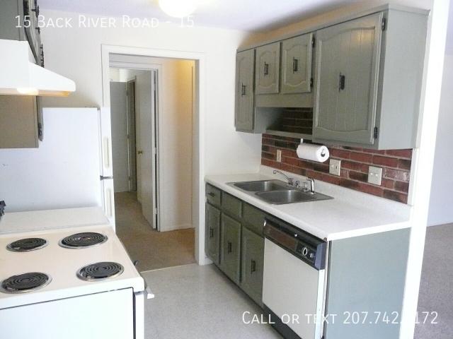 2 BR, 1 BA Apartment 15 Back River Road, Dover, NH 03820