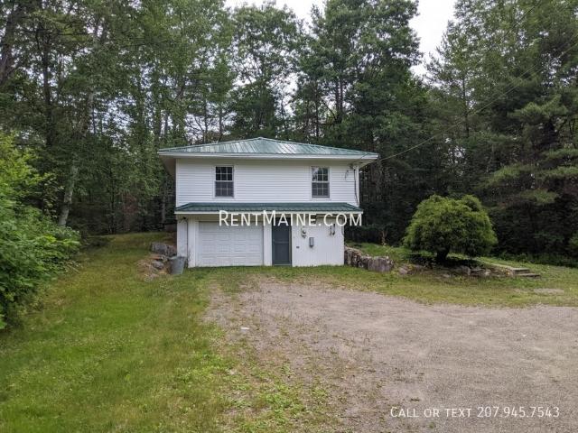 2 BR, 1 BA Apartment 15 Hudson Rd Alton, ME 04468