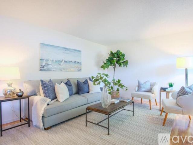 2 BR, 1 BA Apartment 15 Hector Lane, Unit 15, Novato, CA 94949