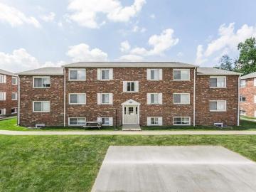 2 BR, 1 BA Apartment 1600 East Hillside Drive Unit E 15, Bloomington, IN 47401