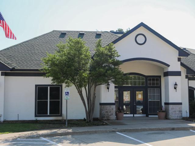 2 BR, 1 BA Apartment 1600 N 9th St Unit 7 725, Midlothian, TX 76065