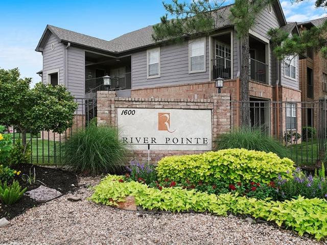 2 BR, 1 BA Apartment 1600 River Pointe Drive Unit 0323, Conroe, TX 77304