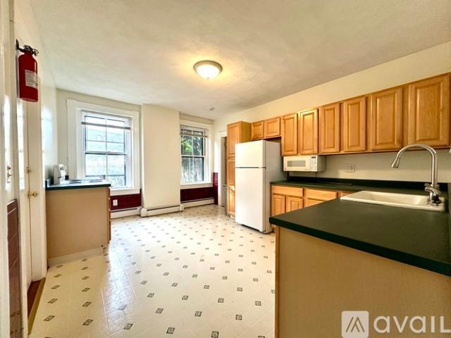 2 BR, 1 BA Apartment 160 Franklin Street, Boston, MA 02134