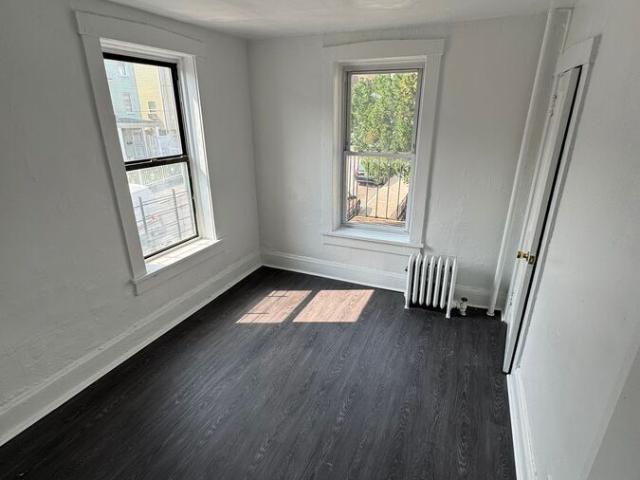 2 BR, 1 BA Apartment 160 Palisade Ave, Yonkers, NY 10701