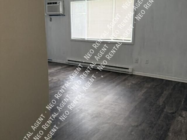2 BR, 1 BA Apartment 1615 E 29th, Lorain, OH 44052
