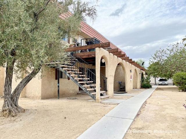 2 BR, 1 BA Apartment 1617 Cordoba Ln, Las Vegas, NV 89108