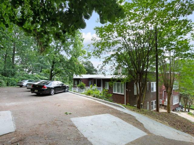 2 BR, 1 BA Apartment 1619 16th Avenue South Unit 1, Birmingham, AL 35205