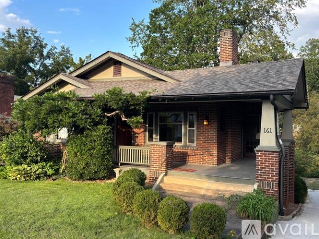 2 BR, 1 BA Apartment 161 Dorchester Avenue, Asheville, NC 28806