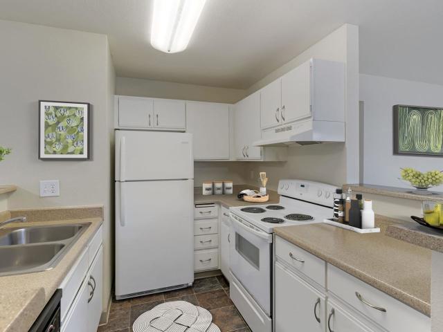 2 BR, 1 BA Apartment 16201 Northwest Schendel Avenue Unit 30R, Beaverton, OR 97006